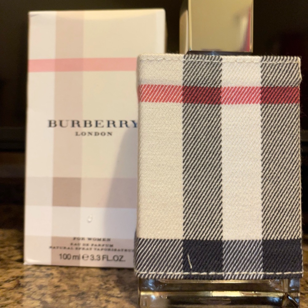 Burberry fragrance